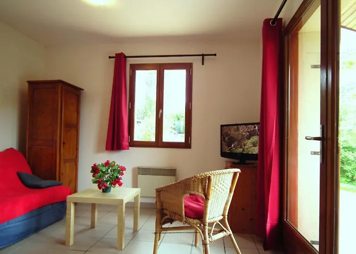 度假居 Domaene Mit Jacuzzi By Interhome *