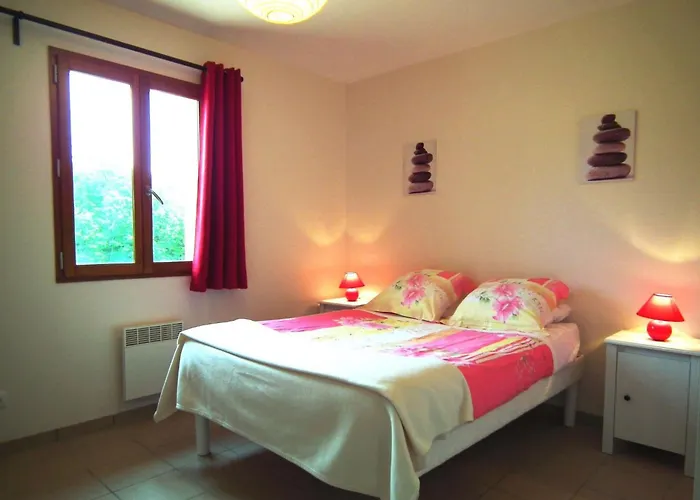 Domaene Mit Jacuzzi By Interhome 度假居 Gavaudun