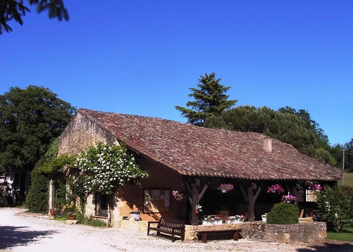 Domaene Mit Jacuzzi By Interhome 別荘 Gavaudun