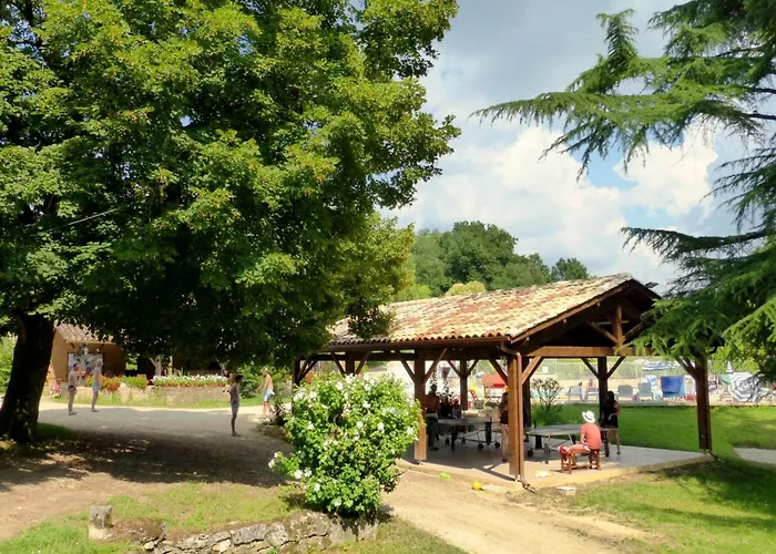 度假居 Domaene Mit Jacuzzi By Interhome Gavaudun