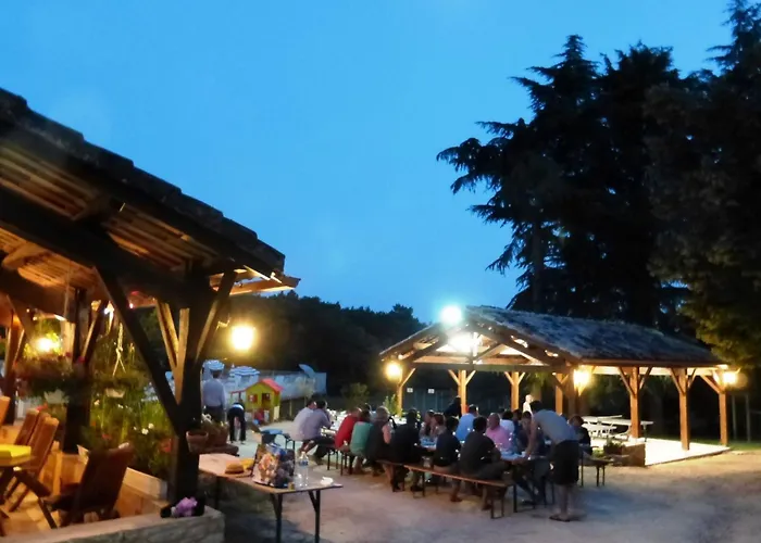 Domaene Mit Jacuzzi By Interhome * Gavaudun